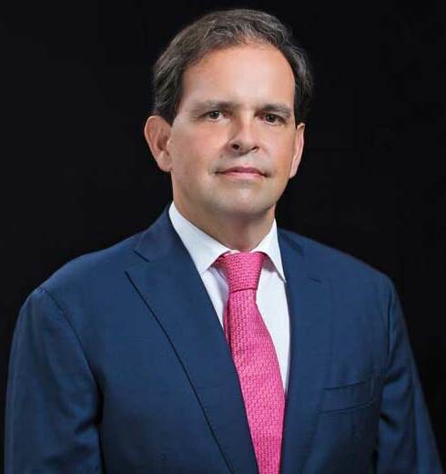 LIC. AGUSTÍN SARASOLA